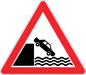 Deniz Veya Nehir Kıyısında Biten Yol